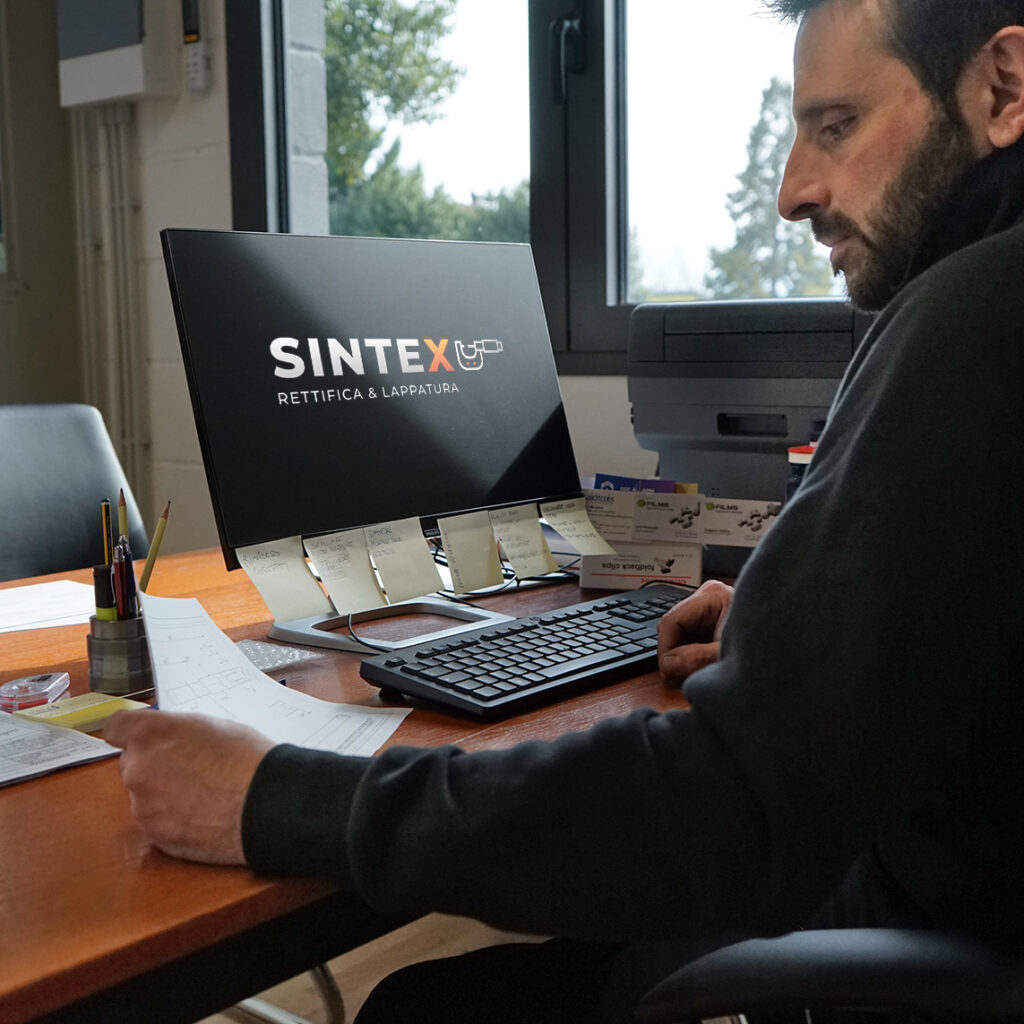 In Sintex ci impegniamo a fornire soluzioni di rettifica e lappatura all’avanguardia, garantendo la massima soddisfazione dei nostri clienti attraverso la produzione di componenti di alta precisione e affidabilità.