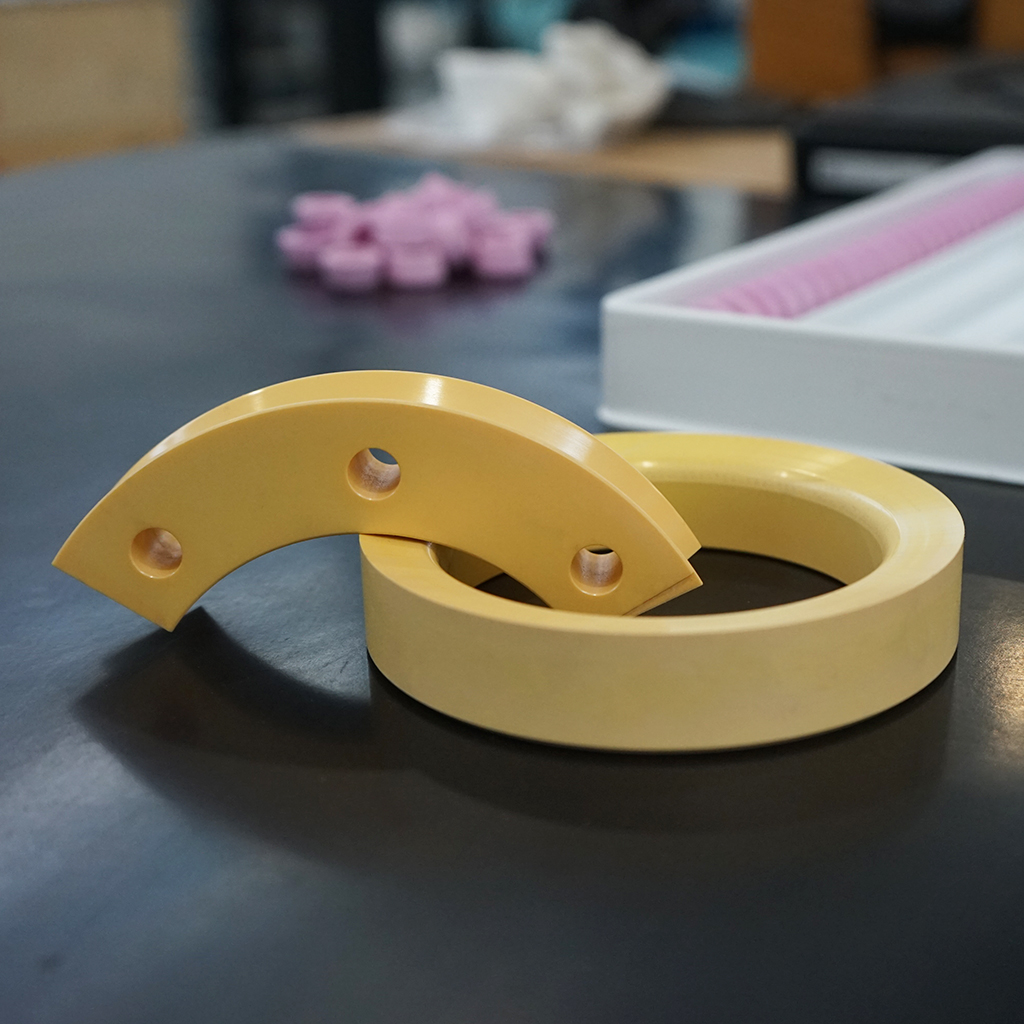 Sintex specializzati nell’esecuzione di integrali in materiali quali CERAMICA, CARBURI DI TUNGSTENO, GRAFITE