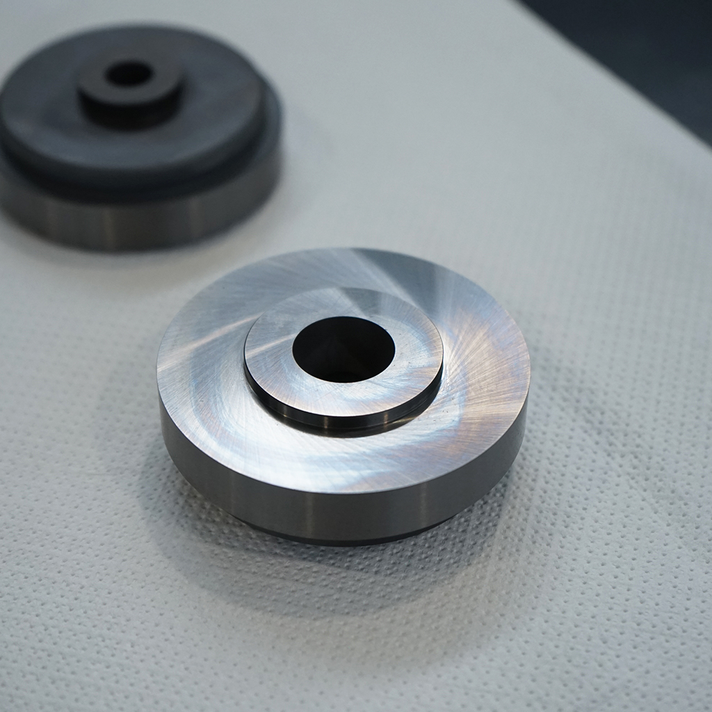 Lavorazione di Rettifica e Lappatura effettuato su prodotti in tutte le tipologie di acciaio