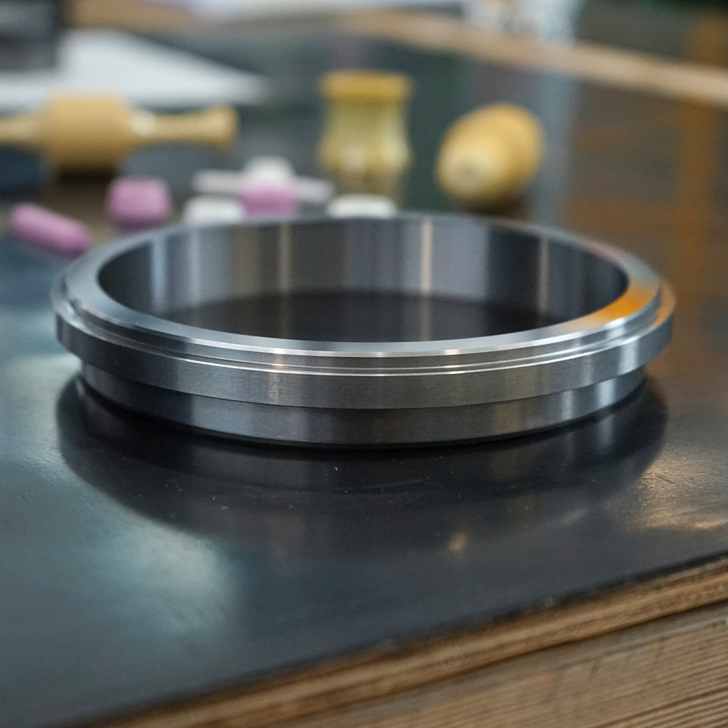 Lavorazione di Rettifica e lappatura effettuato su prodotti in tutte le tipologie di acciaio